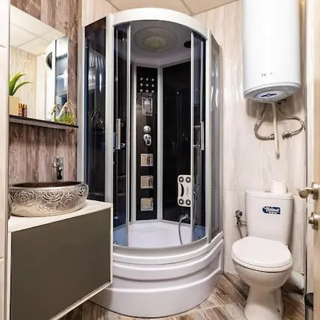 Appartement 2-bedroom Apt With Private Parking /hadzhi Dimitar Plovdiv